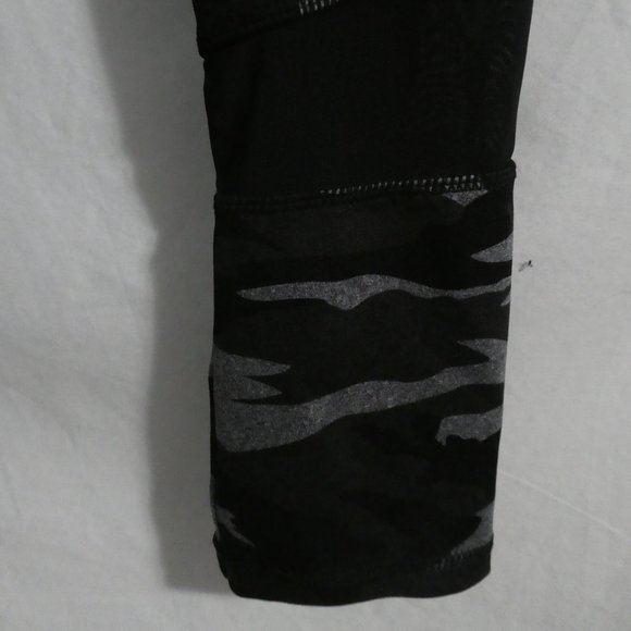 ENERGY PERFORMANCE LEGGING medium camo / camouflage leggings, BNWOT - Picture 6 of 13